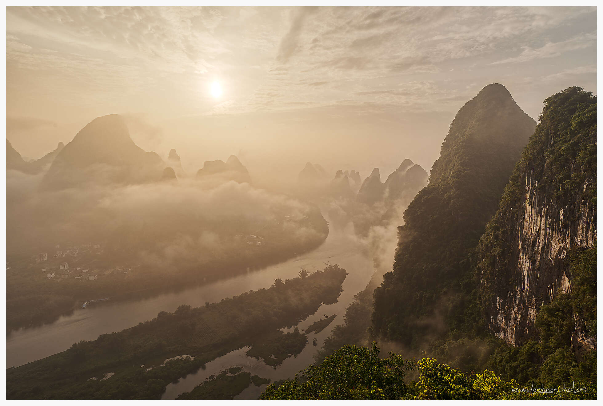 Sun rising at Xinggong Hill
