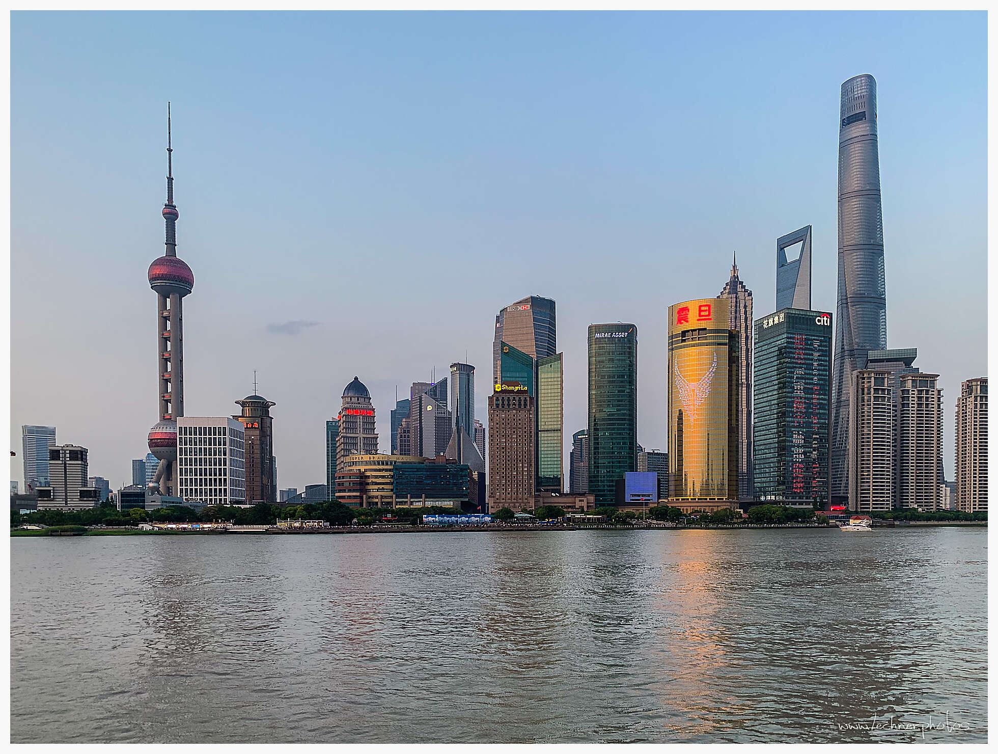 20190607 184426 IMG 0115 - Shanghai Skyline