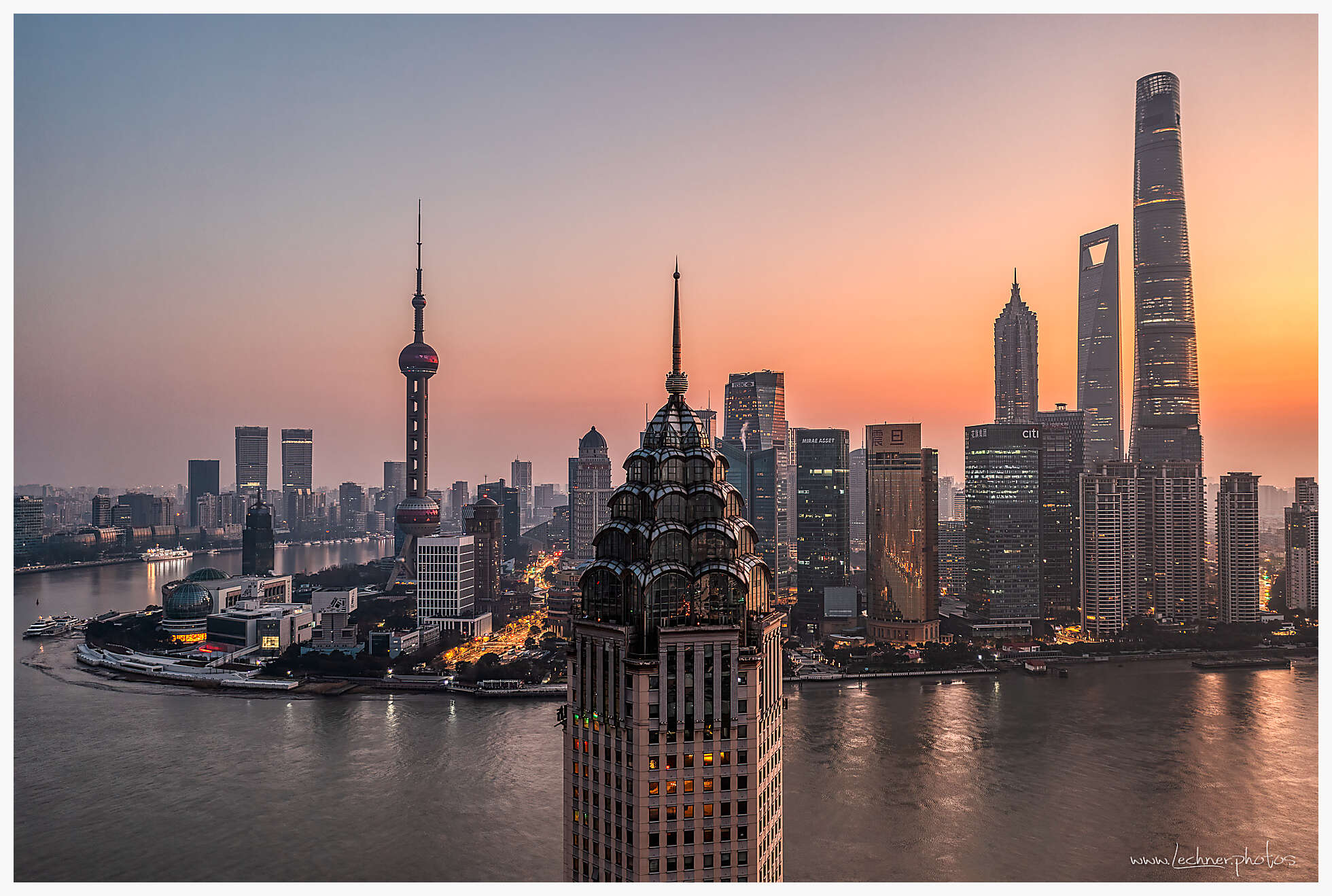 Guangming Bulding Sunrise