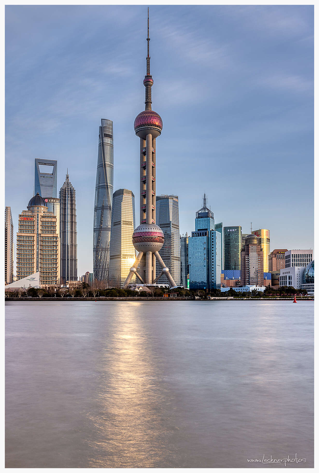 20220305 17 30 34  26A2202 AuroraHDR edit - Shanghai Skyline