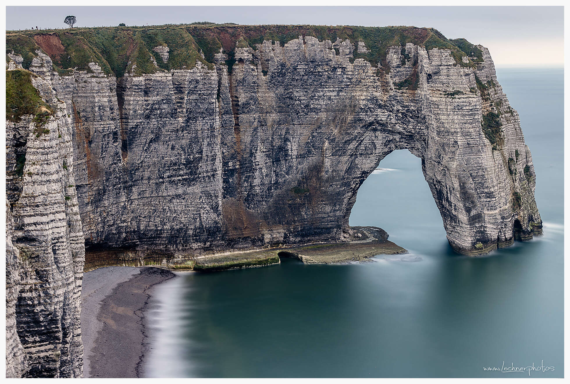 La Manneporte on a grey morning