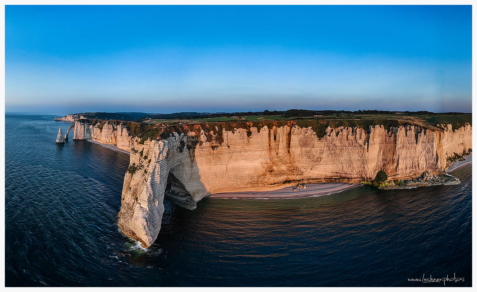 Etretát Alabaster coast panorama before sunset